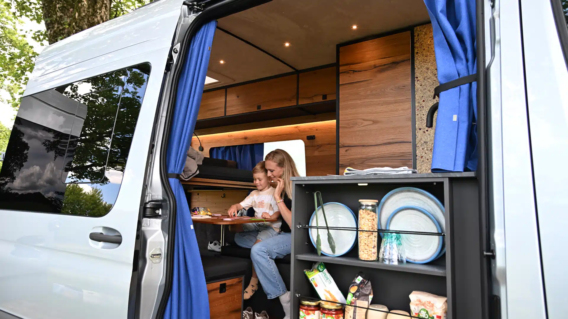 Mercedes Sprinter Campingausbau von VanEssa – Shooting Magdalenenhof, Motiv 5