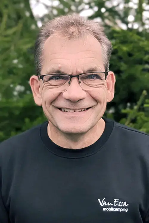 Toni Fertigung Portrait