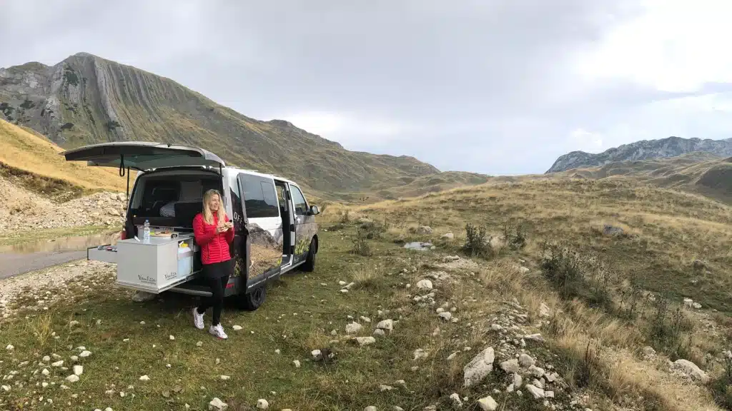 VanEssa Albania trip VW Bus T6 Multivan Arco heavy-duty pull-out