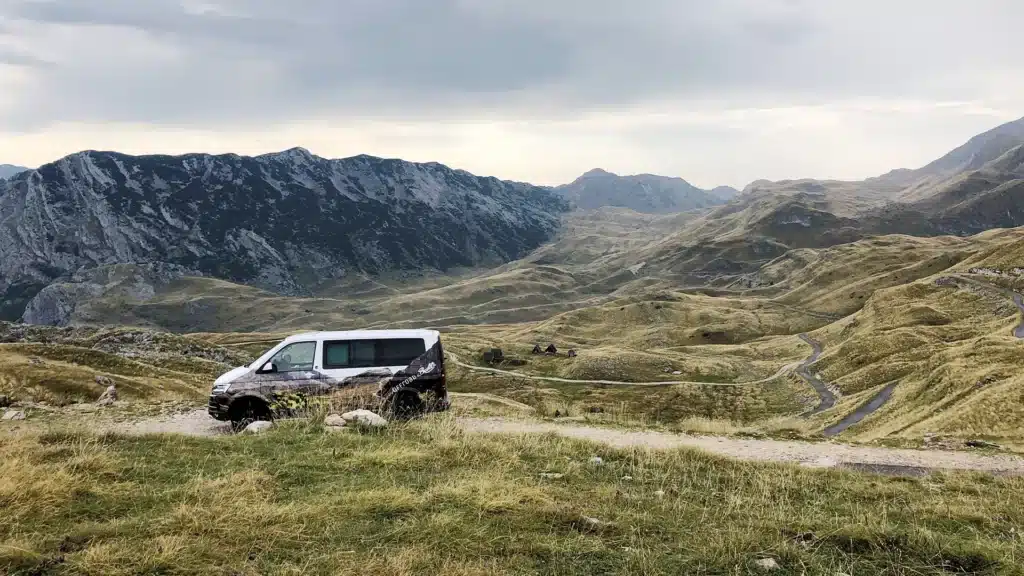 VanEssa Albania trip VW Bus T6 Multivan Arco heavy-duty pull-out