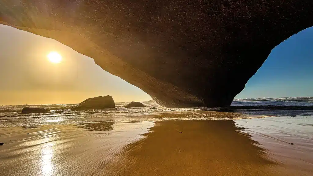 Mercedes Sprinterreise quer durch Marokko mit VanEssa Camper-Ausbau