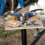 VanEssa Campingtisch Wildeiche Weißwurst Essen mit Brezn