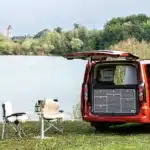 VanEssa Heckküche und Schlafsystem im Ford Custom Bus am See