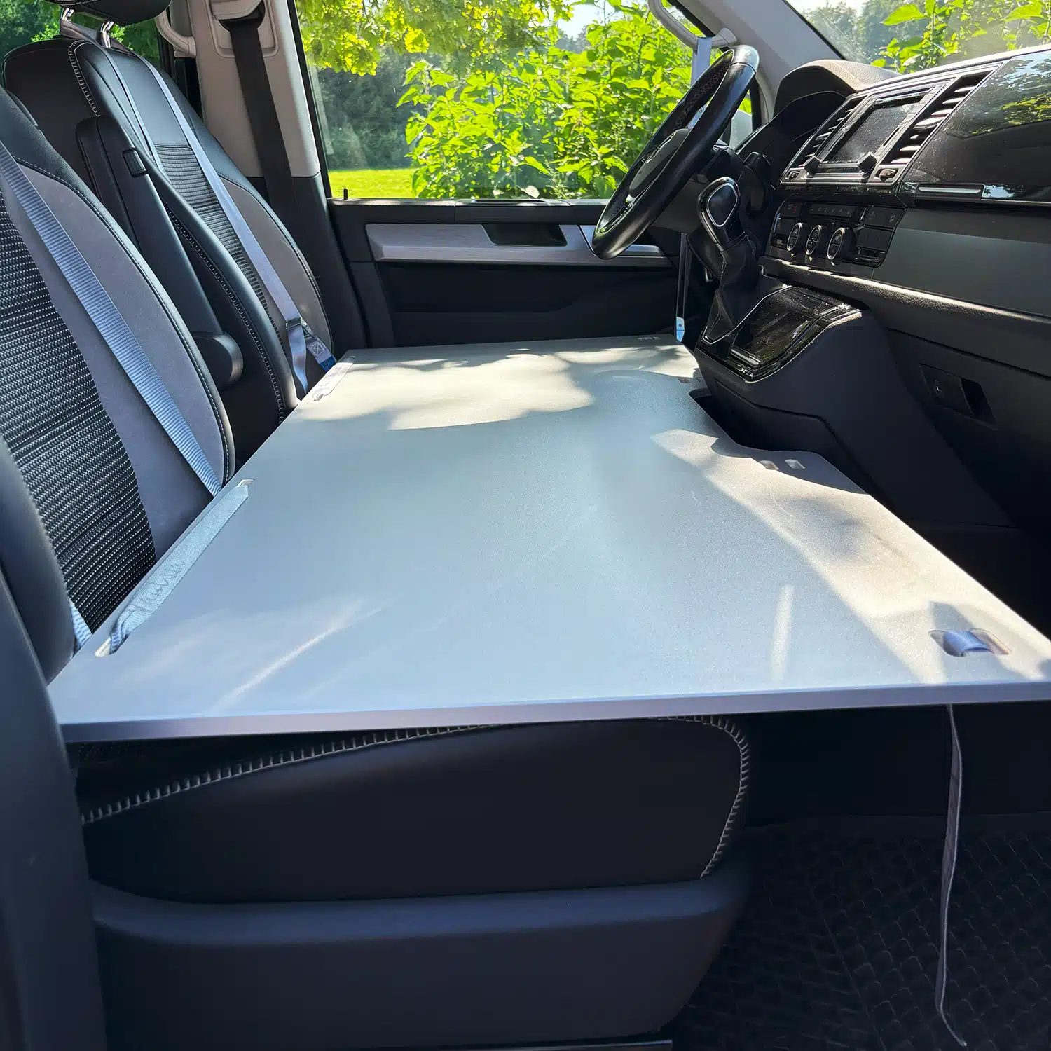 VanEssa children's bed VW T6 detail picture lying surface without mattress